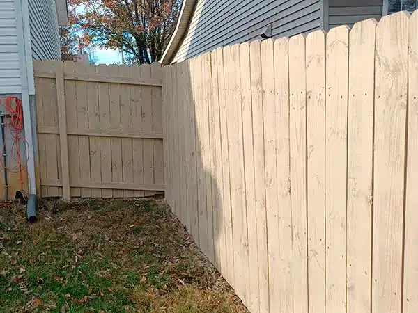 Fence Staining in Winchester